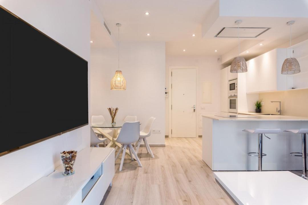 Minty Stay - Modern La Merced Malaga Bagian luar foto